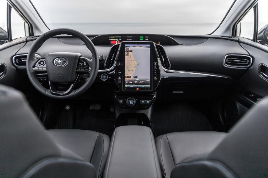 Торпедо Toyota Prius Limited 2019 года  (NA) (фото 21 из 23)